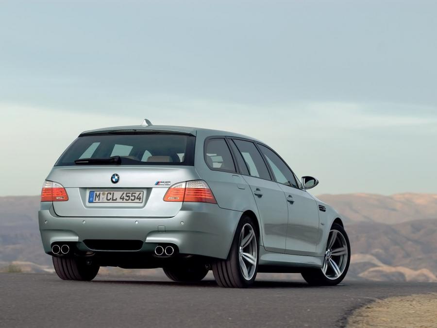 BMW M5 Touring 2007 года  (фото 39 из 56)